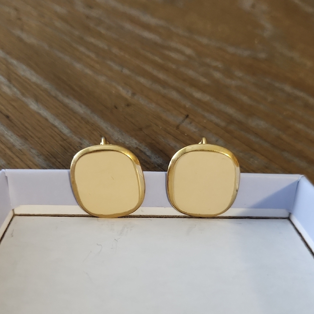 Napier Gold Tone and Cream Screw Back Earrings